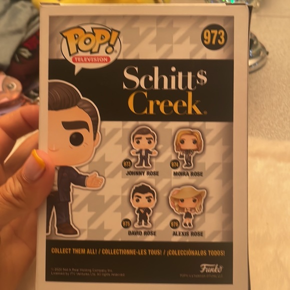 Moira and Johnny Rose POP! - Picture 3 of 5